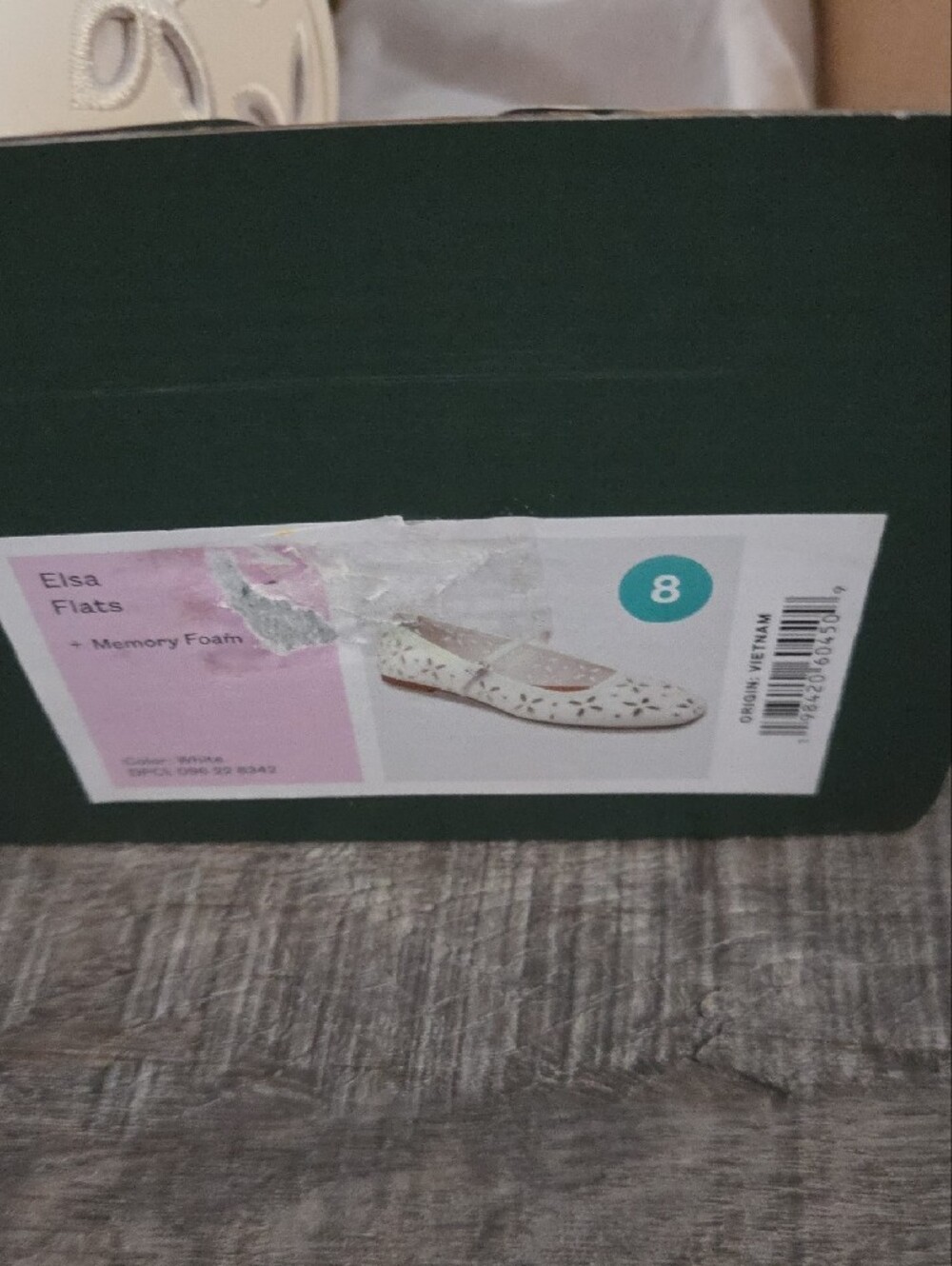 White Floral Cutout Elsa Mary Jane Flats, Size 8, New In Box - Picture 10 of 10